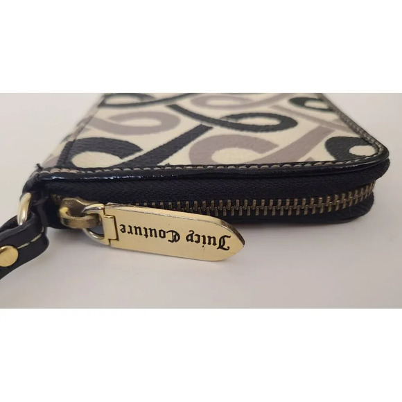 Juicy Couture Travel Wallet ID & Passport‎ Holder - Picture 7 of 11